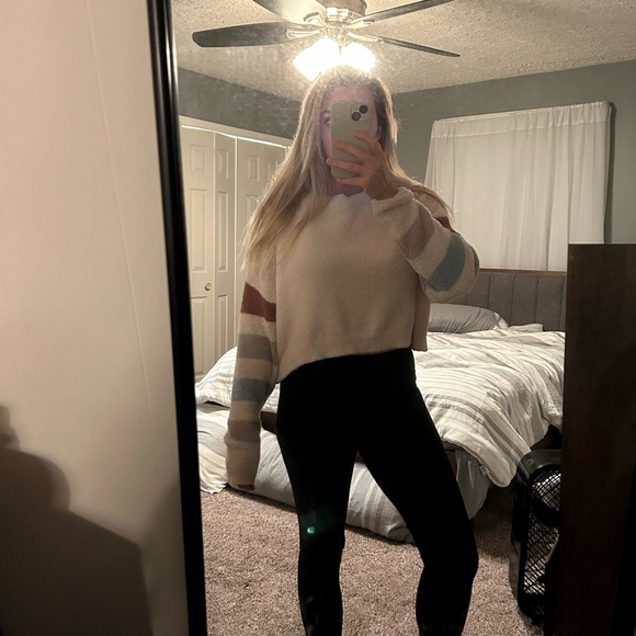 Altar'd state cropped sweater - Picture 5 of 5